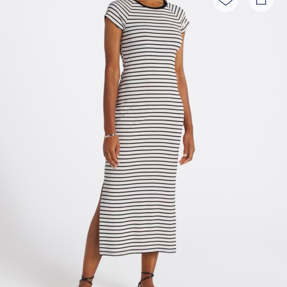 Gilli Black and White Striped Midi Dress